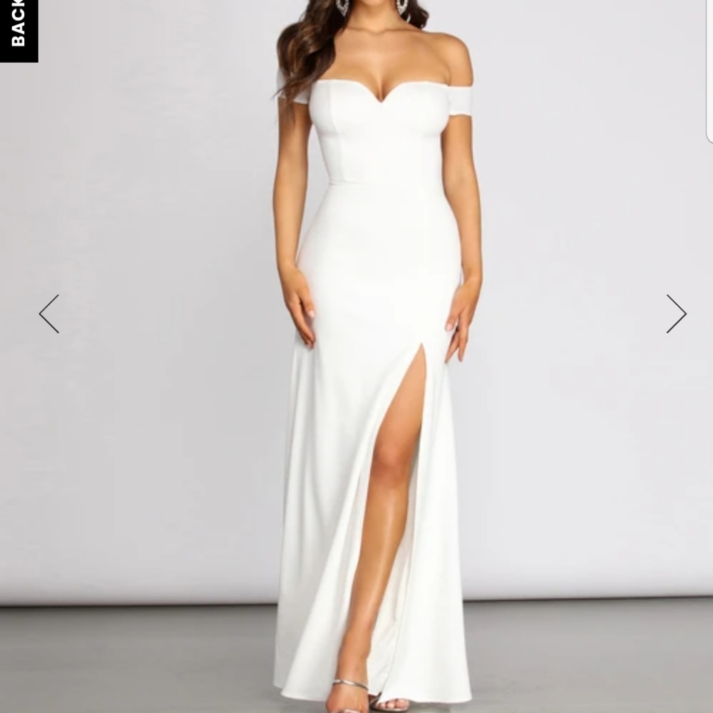 NWT Windsor Myra Formal High Slit Dress